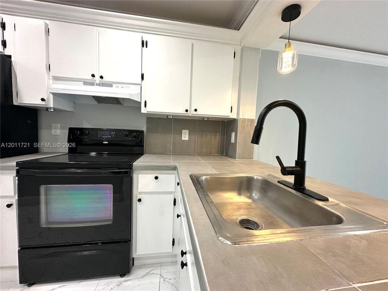 871 NE 207th Ter, Unit 4-202, Miami, FL 33179 Photo