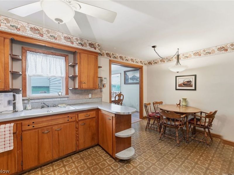 145 E 190th Street, Euclid, OH 44119 Photo 17