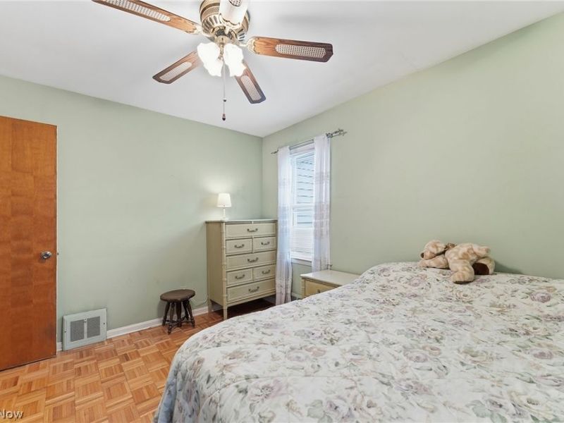 145 E 190th Street, Euclid, OH 44119 Photo 23