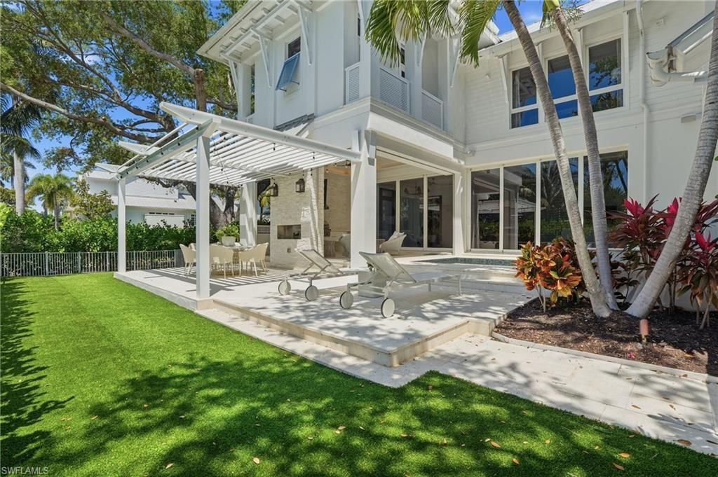 685 2nd St S, Naples, FL 34102 Photo