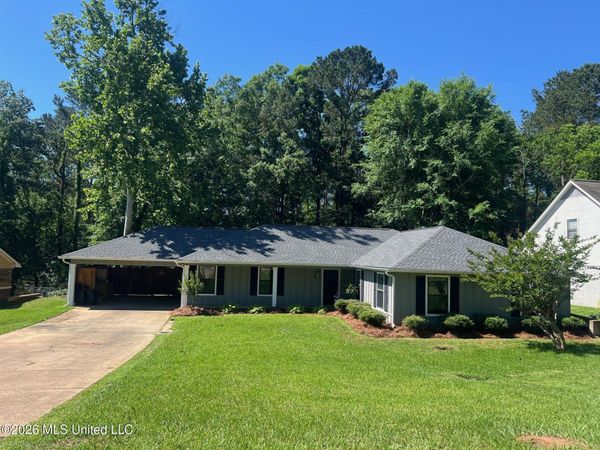 309 Stonecastle Drive, Brandon, MS 39047