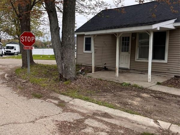 300 Georgia Drive, Elba Twp, MI 48446