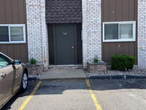 7485 Woodview Street, Westland, MI 48185