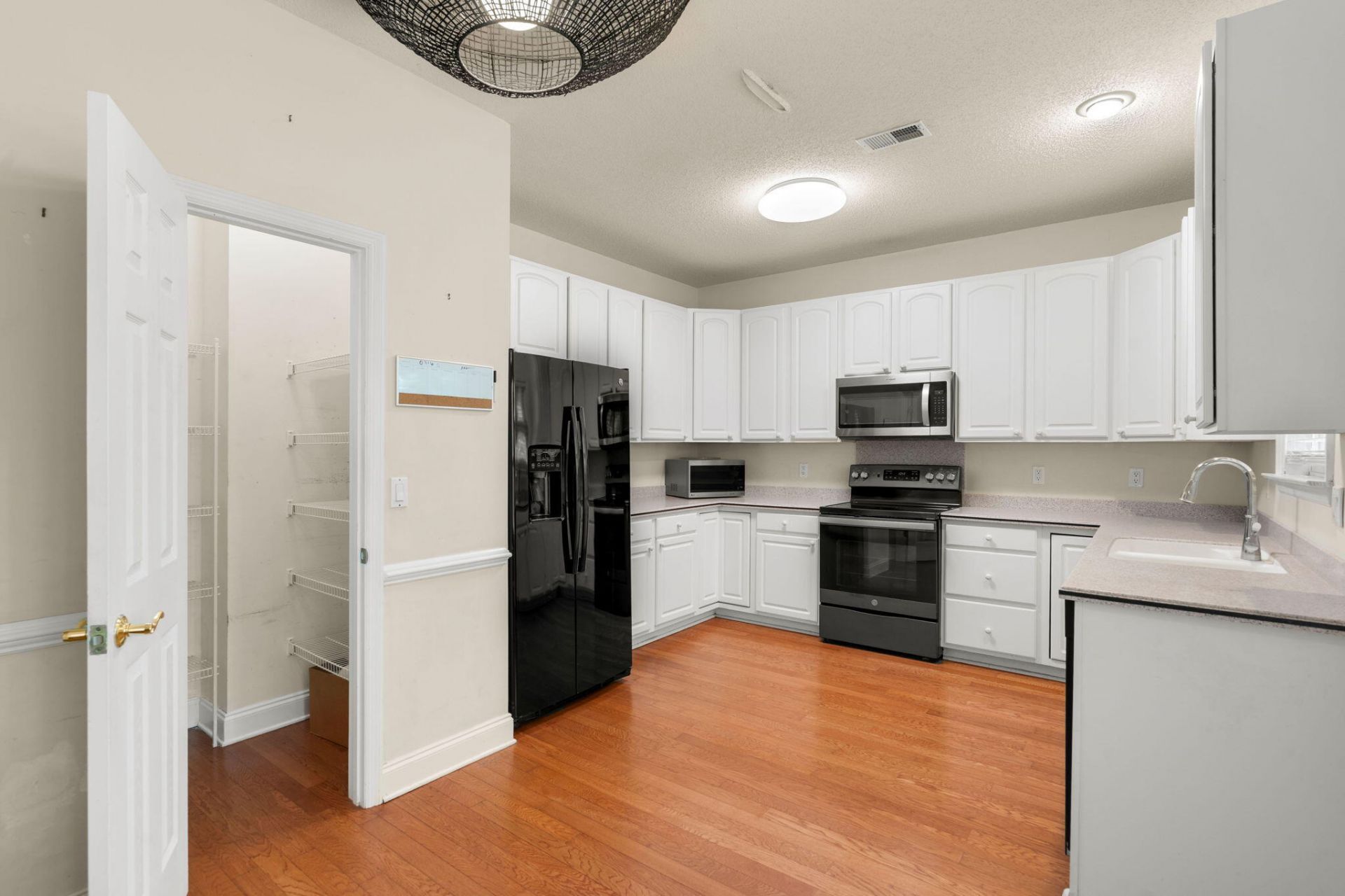136 Cotillion Crescent Photo 11