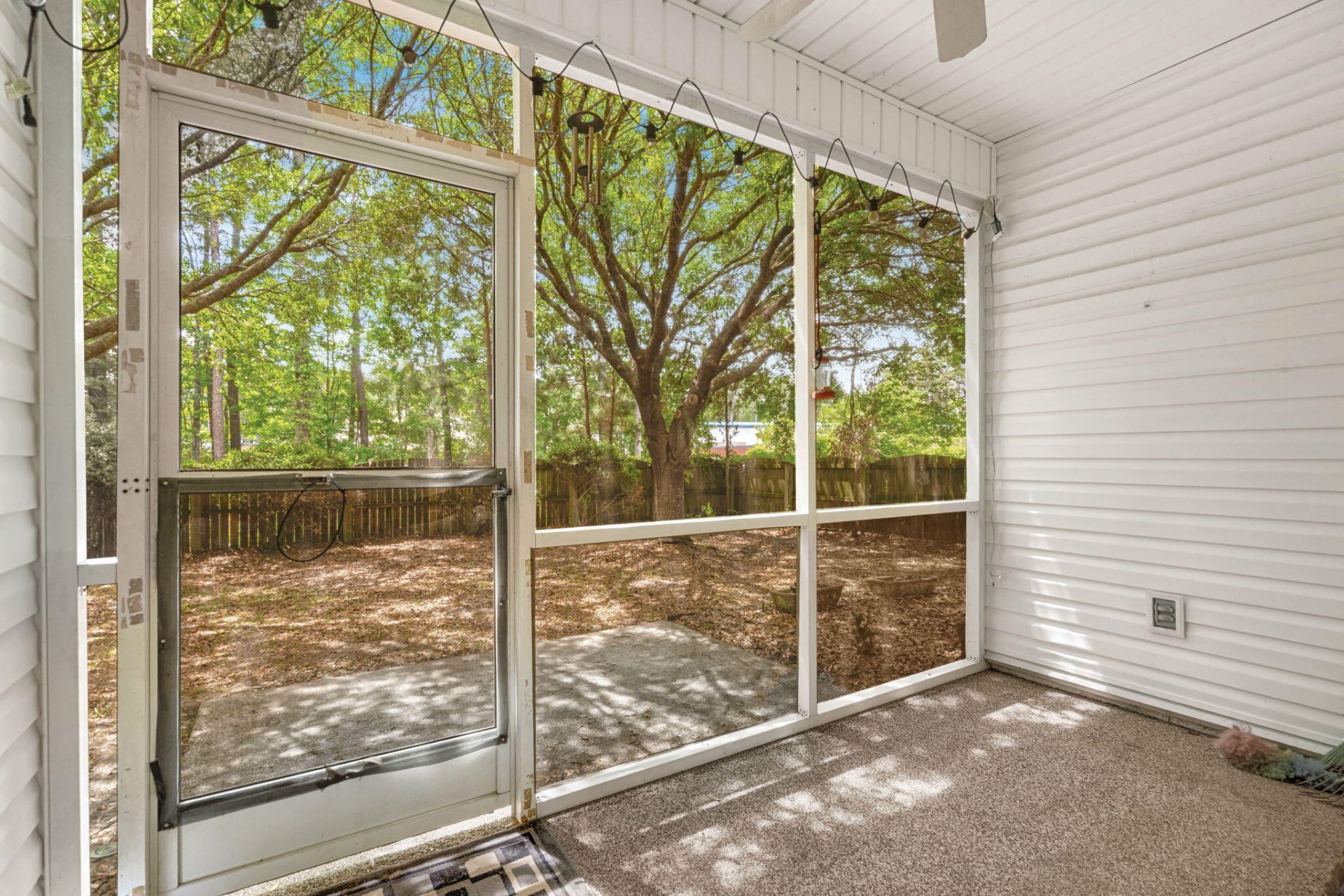 136 Cotillion Crescent Photo 26