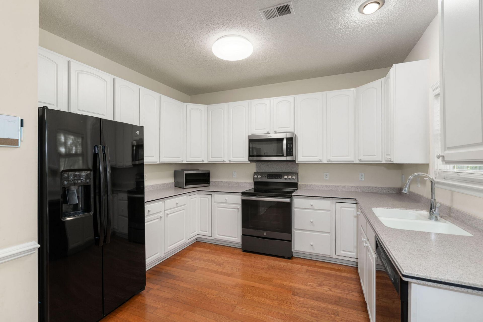 136 Cotillion Crescent Photo 9