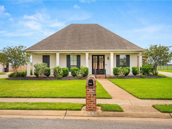 335 LINKS Drive, Alexandria, LA 71303