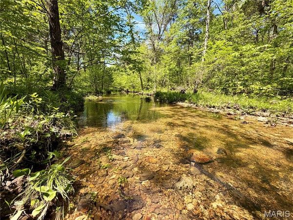 6 Furnace Creek Road , Potosi, MO 63664