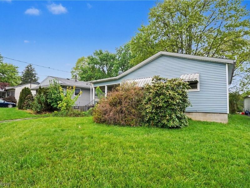 520 Sunset Drive , Hubbard, OH 44425 Photo 14