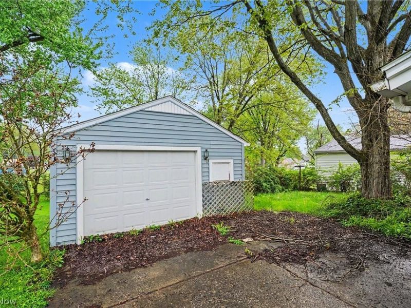 520 Sunset Drive , Hubbard, OH 44425 Photo 17
