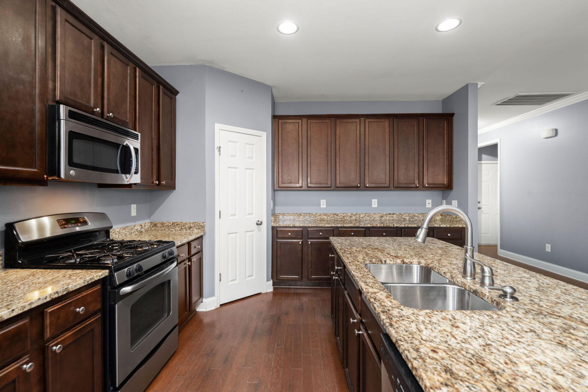 532 Crossland Drive Photo 15