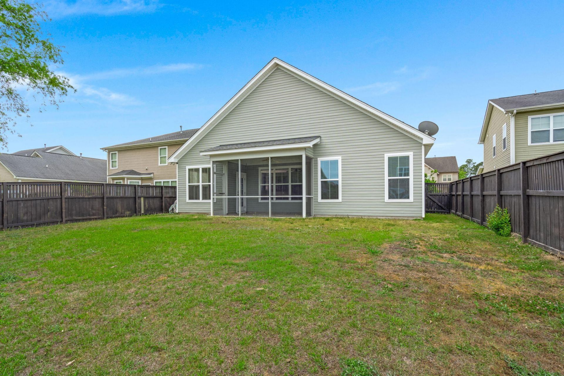 532 Crossland Drive Photo 25