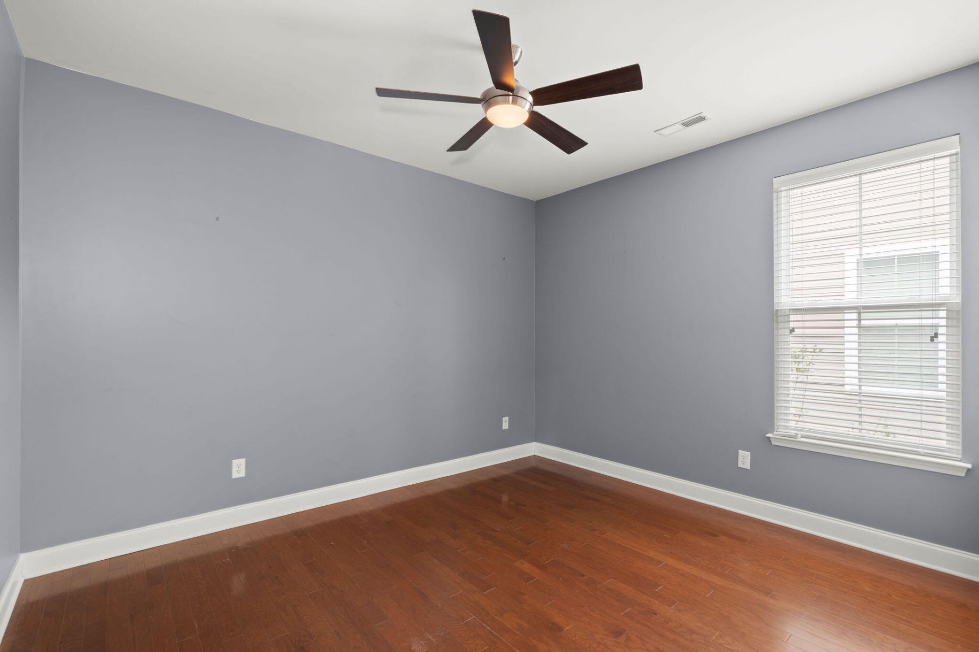 532 Crossland Drive Photo 6