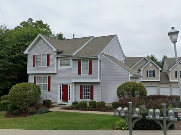 60 Brock Ln, Mount Olive, NJ 07840