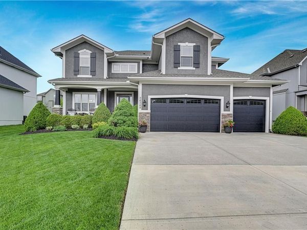 24349 W 107th Place, Olathe, KS 66061