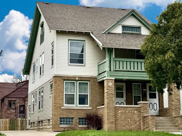 1825 N 58th St, Unit 1827, Milwaukee, WI 53208