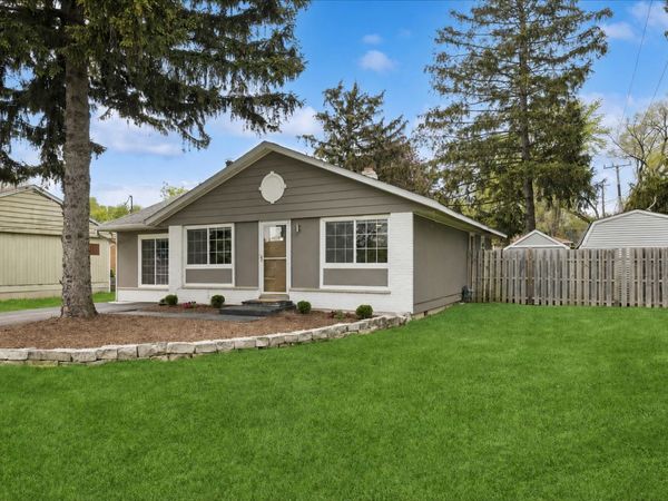 1221 Crystal Lake Road , Lake In The Hills, IL 60156