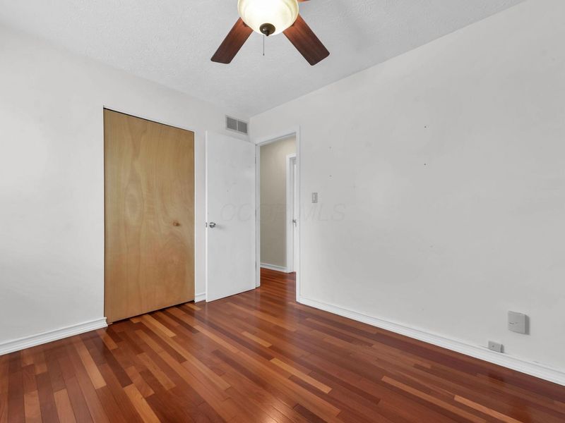 3513 En Joie Drive, Columbus, OH 43228 Photo 15
