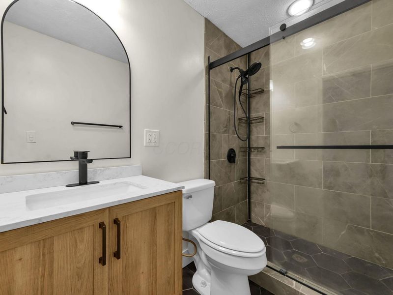 3513 En Joie Drive, Columbus, OH 43228 Photo 18