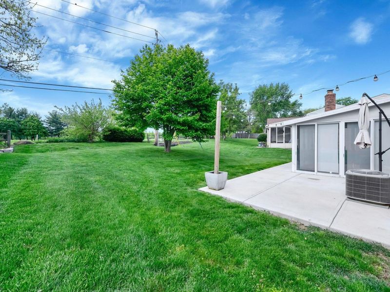 3513 En Joie Drive, Columbus, OH 43228 Photo 25