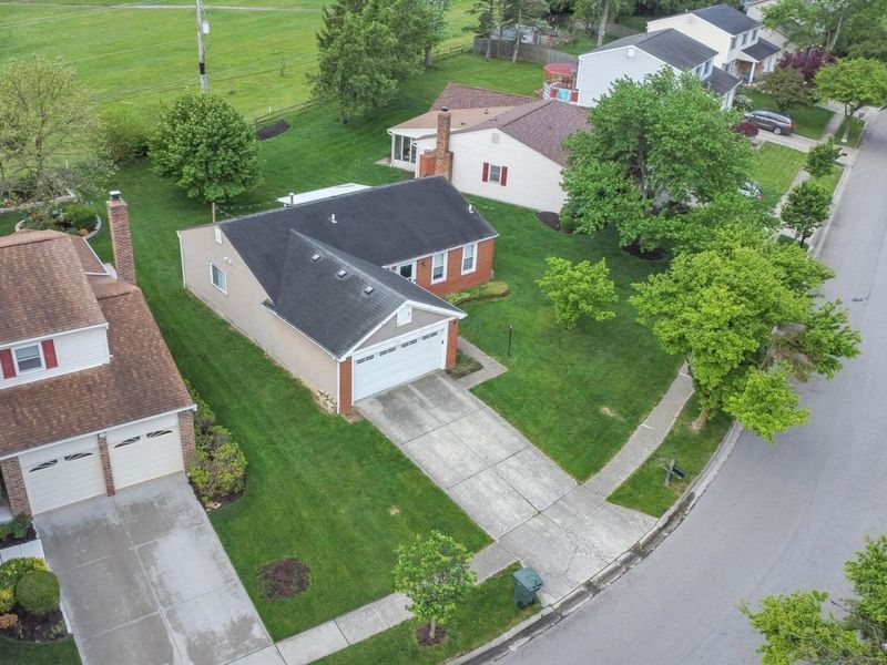 3513 En Joie Drive, Columbus, OH 43228 Photo 29