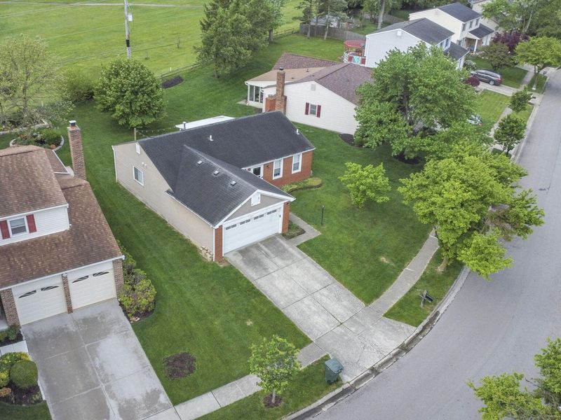 3513 En Joie Drive, Columbus, OH 43228 Photo 32