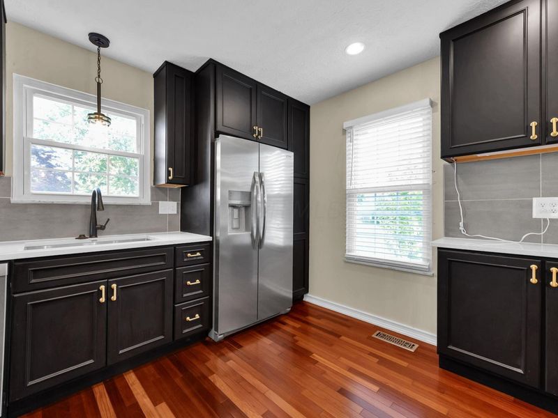 3513 En Joie Drive, Columbus, OH 43228 Photo 8