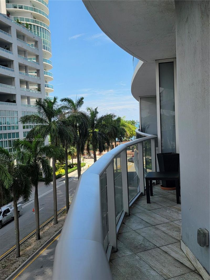 488 NE 18th St , Unit 301, Miami, FL 33132 Photo