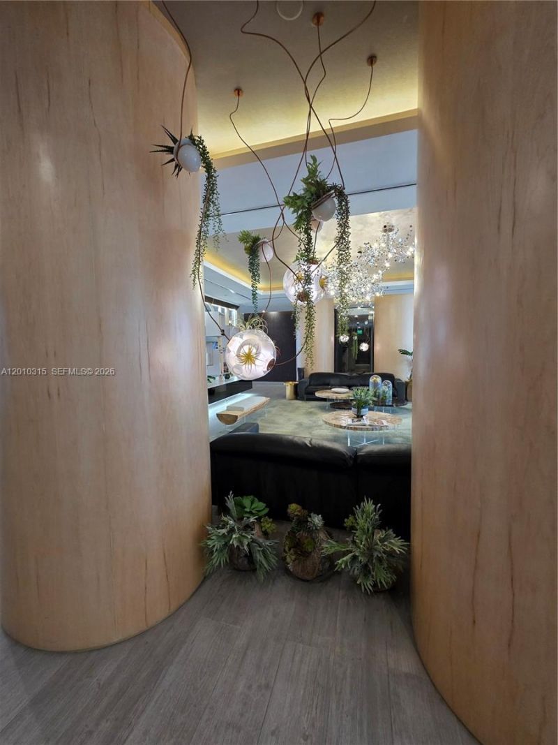 488 NE 18th St , Unit 301, Miami, FL 33132 Photo