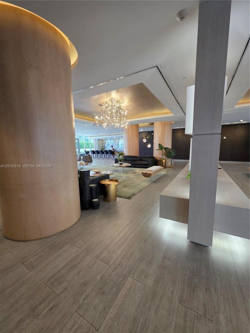488 NE 18th St , Unit 301, Miami, FL 33132 Photo