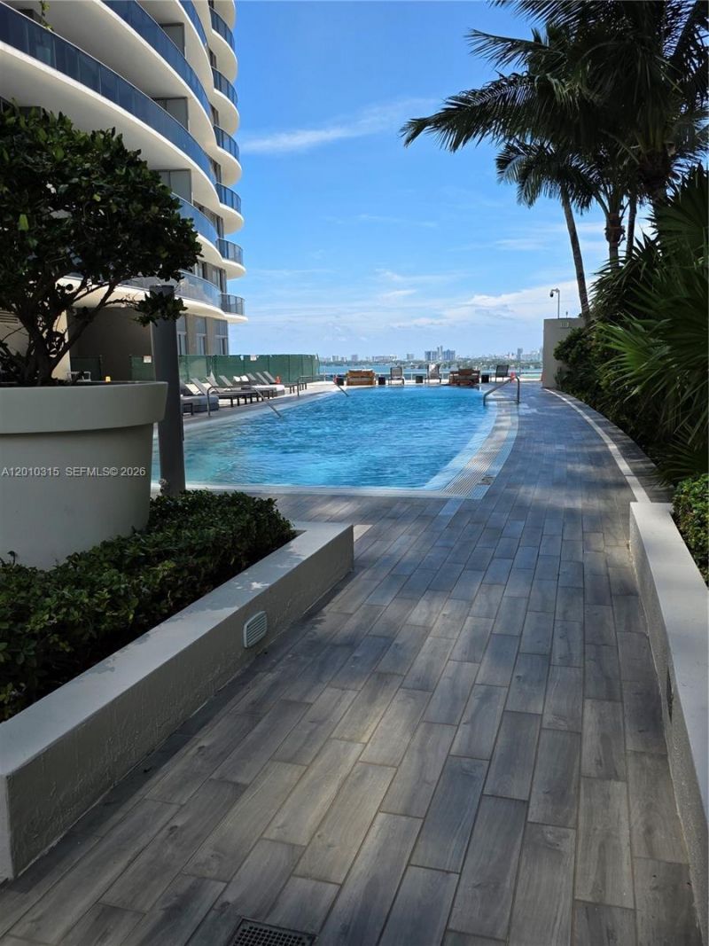 488 NE 18th St , Unit 301, Miami, FL 33132 Photo