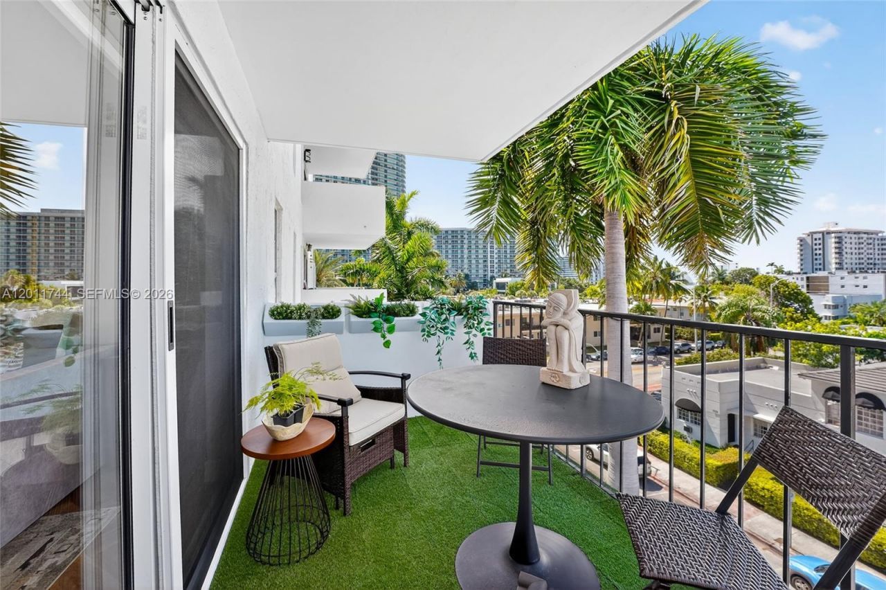 1455 West Ave , Unit 501, Miami Beach, FL 33139 Photo