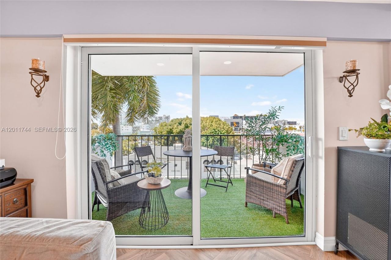 1455 West Ave , Unit 501, Miami Beach, FL 33139 Photo