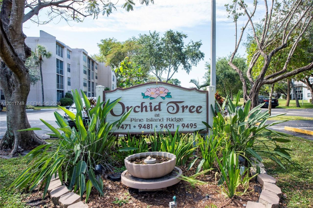 9491 Evergreen Pl , Unit 302, Davie, FL 33324 Photo