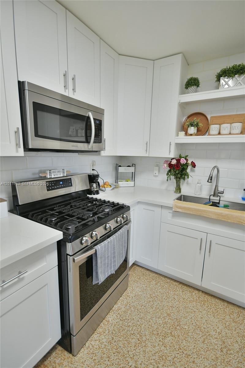 8350 SW 12th Ter, Miami, FL 33144 Photo