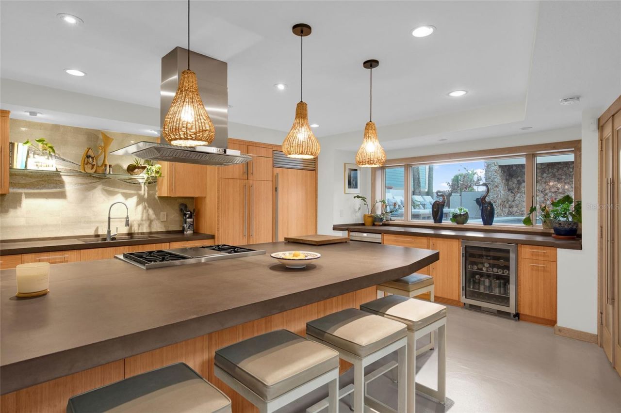 1421 N Atlantic Avenue, New Smyrna Beach, FL 32169 Photo