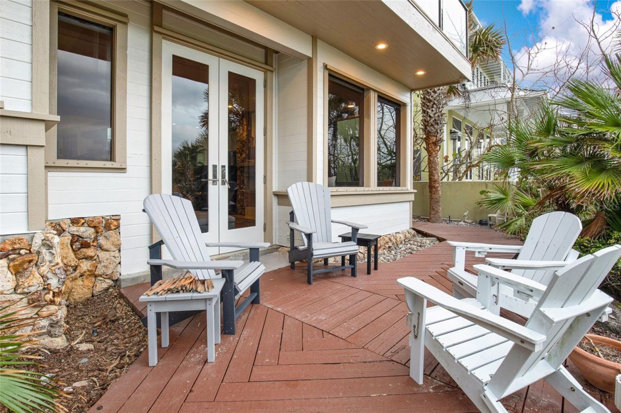 1421 N Atlantic Avenue, New Smyrna Beach, FL 32169 Photo