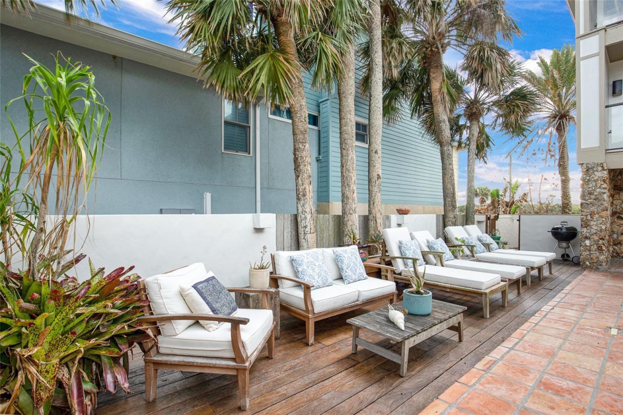 1421 N Atlantic Avenue, New Smyrna Beach, FL 32169 Photo