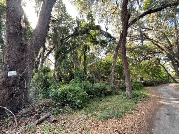 NE 37TH COURT , CITRA, FL 32113