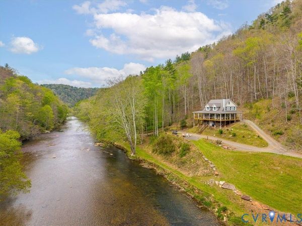 1143 Chestnut Oak Lane , Dugspur, VA 24325
