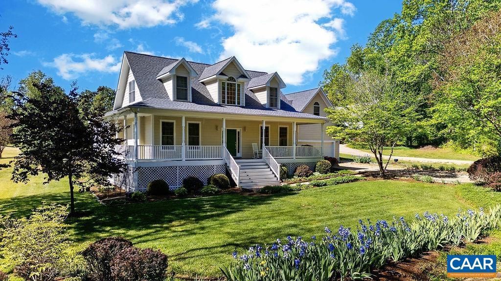 946 Stoney Creek East, Nellysford, VA 22958 Main Photo