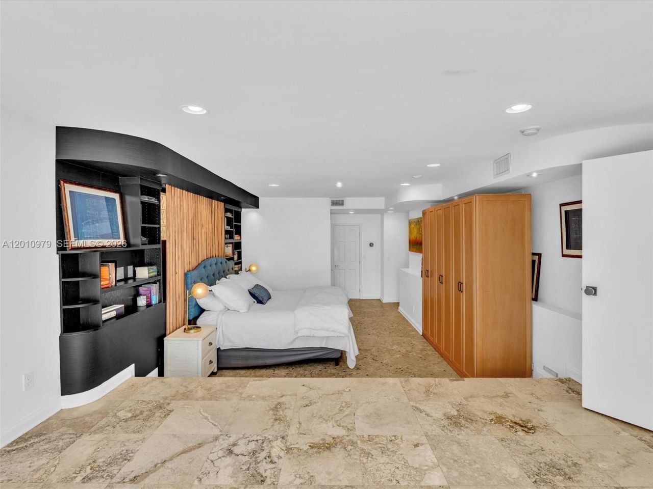 744 NE 18th Ave, Fort Lauderdale, FL 33304 Photo