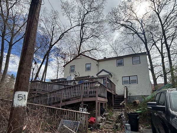 51 First St, Dracut, MA 01826