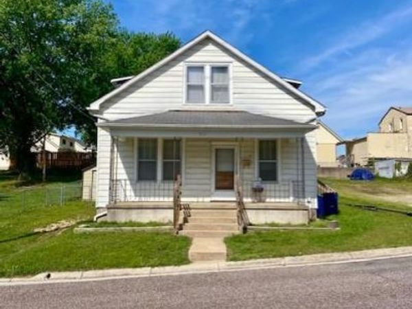 511 Macarthur Street , Washington, MO 63090