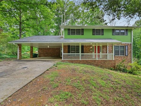 1767 Grandeus Lane , Stone Mountain, GA 30087
