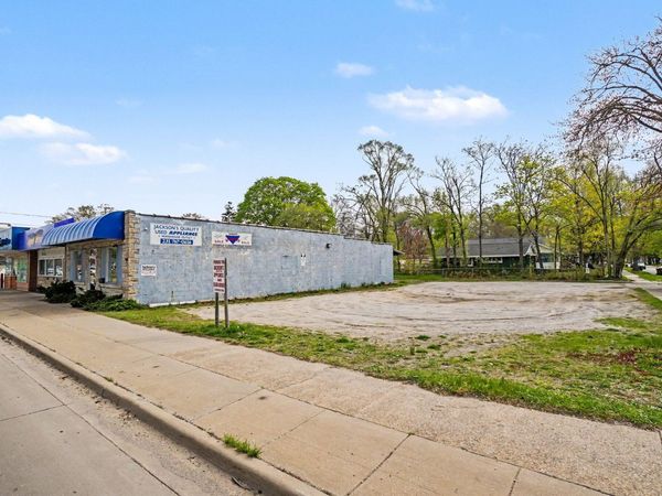 1090 S Getty Street, Muskegon, MI 49442