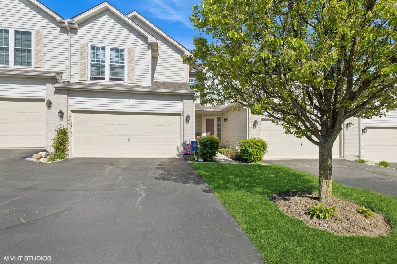 1706 Pine Street, Unit 1706, McHenry, IL 60051 Main Photo
