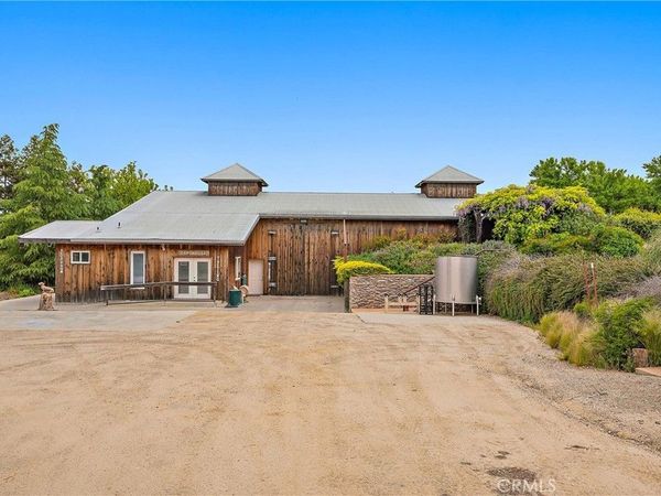 5575 El Pomar, Templeton, CA 93465