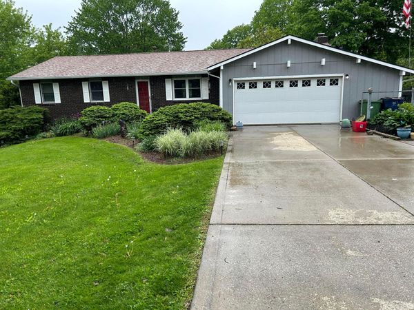 91 Deer Trail Drive , Thornville, OH 43076