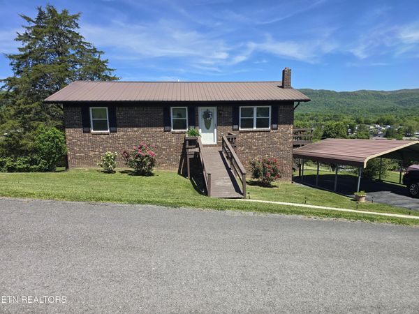 312 Cumberland Drive, Harrogate, TN 37752